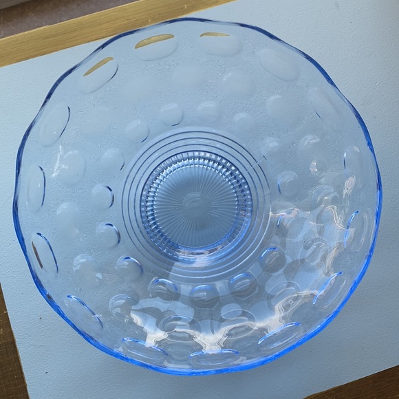 Vintage blue glass bowl - Picture 2 of 3